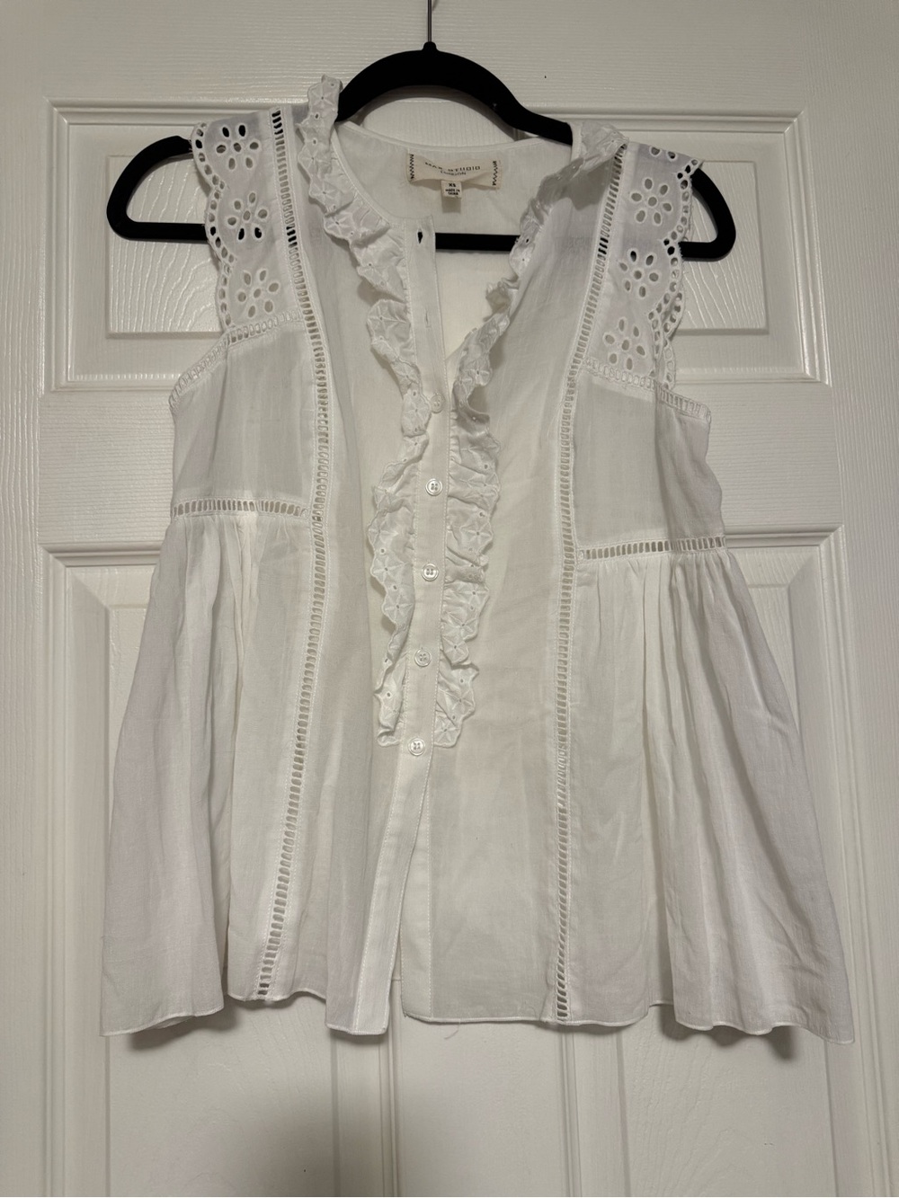 Max Studio Sleeveless White Ruffle Eyelet Blouse